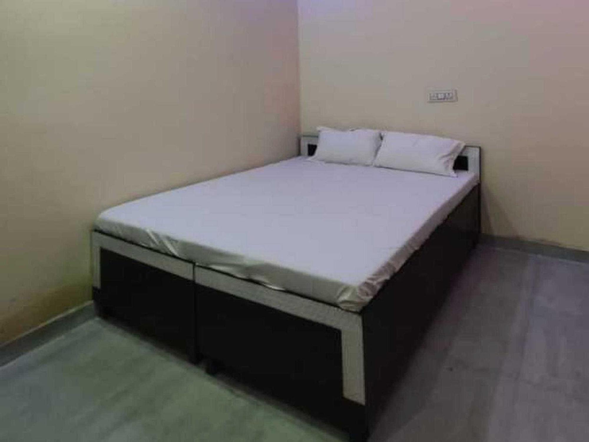 Hotel O G Hotel Happy Home Аліґарх Екстер'єр фото